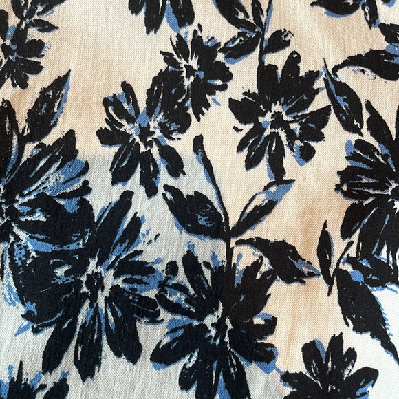 Frank Lyman Pants -Size 4 - Picture 5 of 6